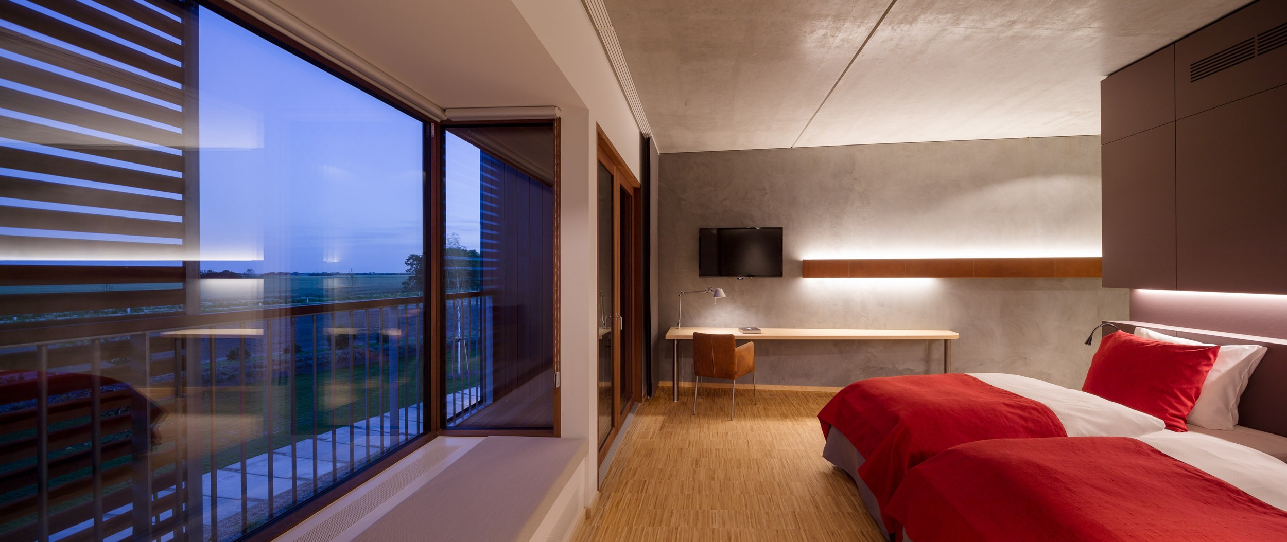 25-Ecco Hotel